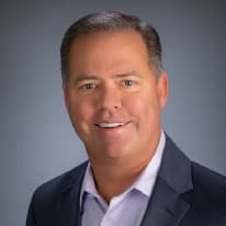 Jamie Cox headshot
